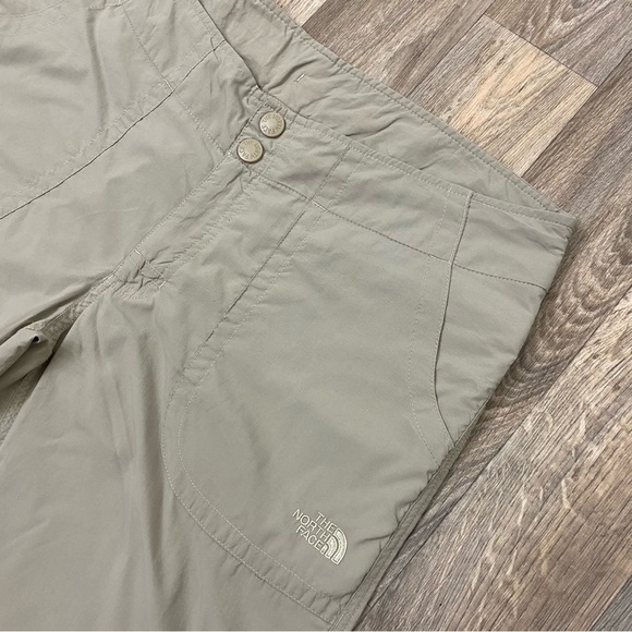 THE NORTH FACE khaki hiking cargo pants nylon capris Womens size 14 - Picture 3 of 11